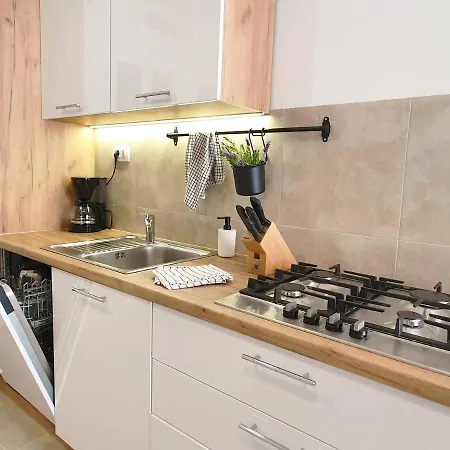 ヴィラ Majda At The Paradise ムーヴィクサ