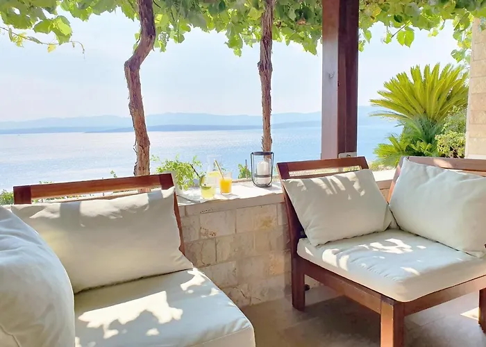 Majda At The Paradise *