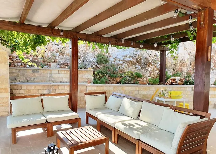 Majda At The Paradise Villa