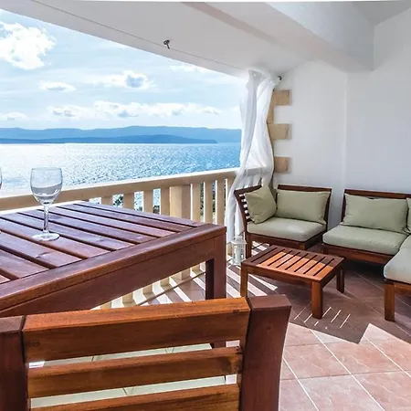 Majda At The Paradise Villa *