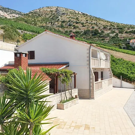 Majda At The Paradise * Murvica (Brac)