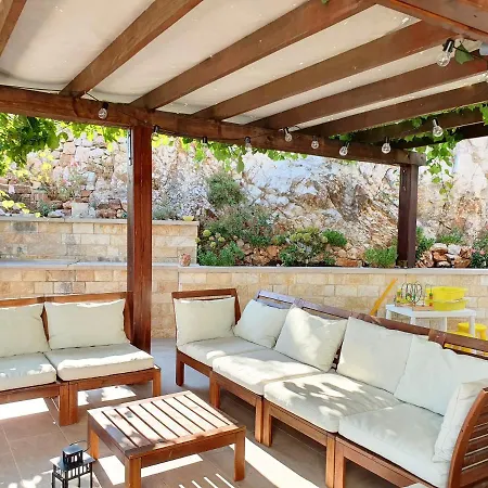 Majda At The Paradise Villa